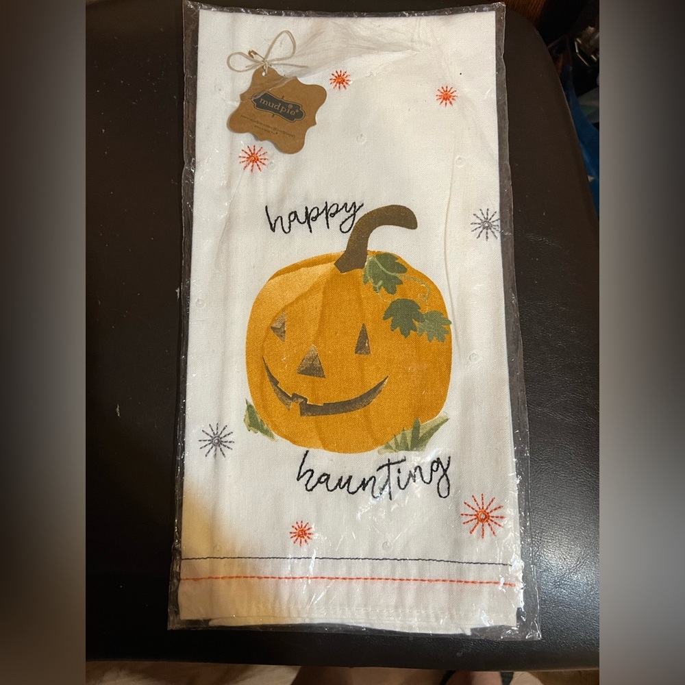 Halloween Pumpkin Kitchen Tea Towel. NWT
